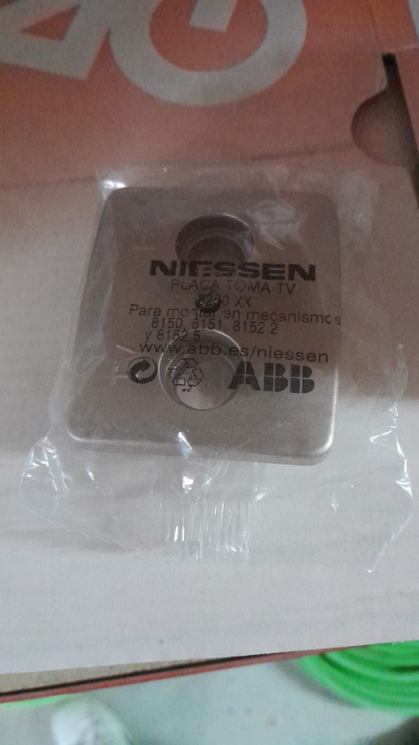 NIESSEN 8250CU